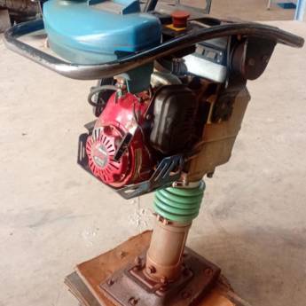 Comprar o produto de COMPACTADOR DE SOLO para Locação em Santa Cruz do Rio Pardo - SP em Aluguel de Equipamentos pela empresa Santa Cruz Locadora de Maquinas Loca Mais em São Pedro, SP por Solutudo