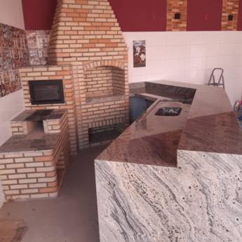 Comprar o produto de Área gourmet no Granito cinza nepal em Granito pela empresa R.R Marmoraria em Cerquilho, SP por Solutudo