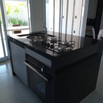 Comprar o produto de Pia/Balcão/ilha no Granito Preto São Gabriel em Granito pela empresa R.R Marmoraria em Cerquilho, SP por Solutudo