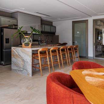 Comprar o produto de Salas Planejadas no Ninho Verde II – Estilo e Conforto em Móveis Planejados - Marcenarias em Ninho Verde II Eco Residence, SP por Solutudo