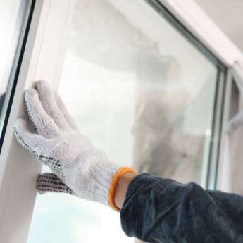 Comprar o produto de Instalação de Vidros – Qualidade e Precisão em Lençóis Paulista/SP em Instalação em São Manuel, SP por Solutudo