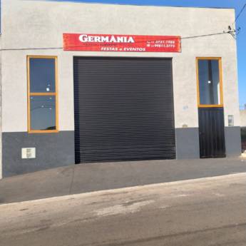 Comprar o produto de Espaço para locação  em Depósitos de Bebidas em São Manuel, SP por Solutudo