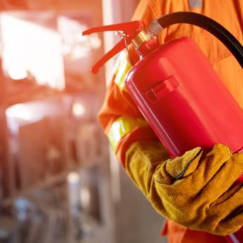 Comprar o produto de  Auxílio Contra Incêndio – Soluções Eficazes em São Manuel/SP em Extintores - Equipamentos de Proteção Contra Incêndio em Avaré, SP por Solutudo