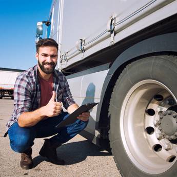Comprar o produto de Guincho Extra Pesado – Transporte Seguro de Veículos e Cargas Extra Pesadas em Marília/SP em Guincho de coluna em Echaporã, SP por Solutudo