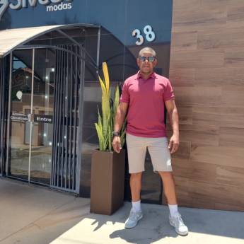 Comprar o produto de Roupas e Acessórios em São Manuel: Polo e Bermuda Brim Elegantes em Roupas e Acessórios em São Manuel, SP por Solutudo