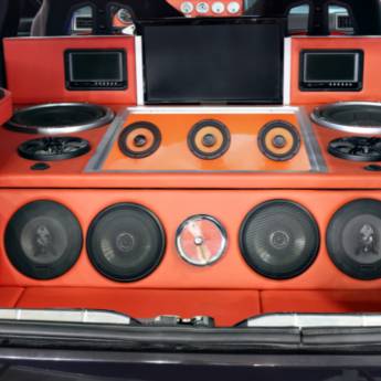 Comprar o produto de Telemensagens para Festas: Encante Seus Convidados em Brasília/DF em Telemensagens em Santo Antônio do Descoberto, GO por Solutudo