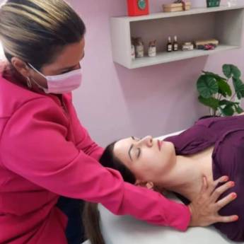 Comprar o produto de Osteopatia – Alívio e Equilíbrio em São José dos Campos/SP em Fisioterapia em Caraguatatuba, SP por Solutudo