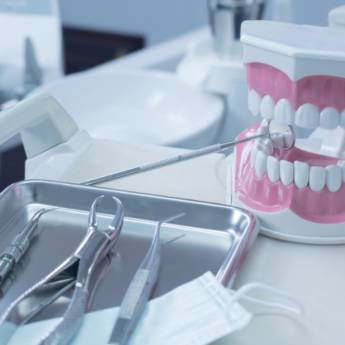 Comprar o produto de Tecnologia CAD CAM para Coroas Dentais e Facetas - Realização no Mesmo Dia em Uberlândia/MG em Odontologia em Patrocínio, MG por Solutudo