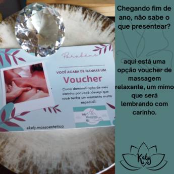 Comprar o produto de Surpreenda neste fim de ano com um presente que acolhe: um voucher de massagem relaxante da Kely Massoterapia em Ourinhos. em Massoterapeutas em Ourinhos, SP por Solutudo