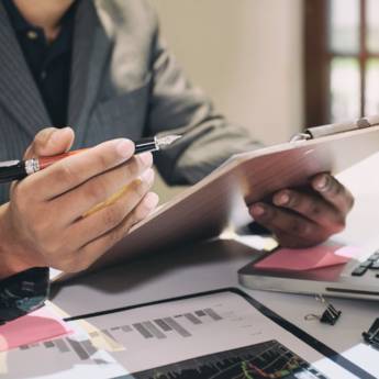 Comprar o produto de  Escritório de Contabilidade - Parceiro Estratégico para a Saúde Financeira do Seu Negócio - Transparência e Eficiência em Cada Número - São Paulo/SP em Contabilidade em Guarulhos, SP por Solutudo