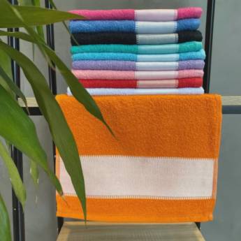 Comprar o produto de Toalha de Lavabo para estampa Sublimática 300g/m² - Inova em Toalhas pela empresa Public Gráfica e Brindes em Ribeirão Preto, SP por Solutudo