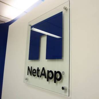 Comprar o produto de Adesivo Retroverso em Adesivos pela empresa Public Gráfica e Brindes em Ribeirão Preto, SP por Solutudo