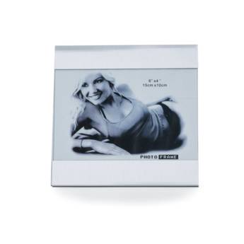 Comprar o produto de 10900 Porta Retrato 15 x 10 em Porta Retratos pela empresa Public Gráfica e Brindes em Ribeirão Preto, SP por Solutudo