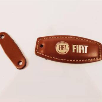 Comprar o produto de Chaveiro de Couro Automotivo Retangular Oval em Chaveiros de Couro pela empresa Public Gráfica e Brindes em Ribeirão Preto, SP por Solutudo