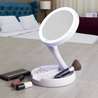 Comprar o produto de 01123 Espelho Dobrável com Led Recarregável em Espelhos pela empresa Public Gráfica e Brindes em Ribeirão Preto, SP por Solutudo