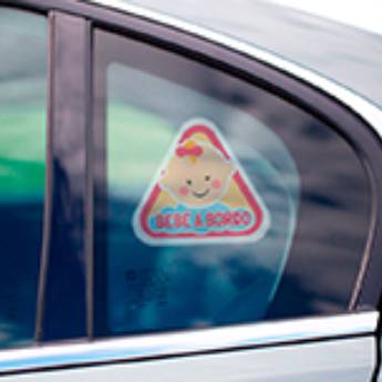 Comprar o produto de ETIQUETAS CORTE ESPECIAL - VINIL TRANSPARENTE COM TINTA BRANCA INVERTIDO em Etiquetas Adesivas pela empresa Public Gráfica e Brindes em Ribeirão Preto, SP por Solutudo