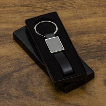 Comprar o produto de 10032 Chaveiro Metal em Chaveiros Chapinha pela empresa Public Gráfica e Brindes em Ribeirão Preto, SP por Solutudo