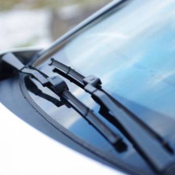 Comprar o produto de Parabrisas em Peças Automotivas em Botucatu, SP por Solutudo