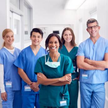 Comprar o produto de Cuidadores em Bauru em Enfermeiros e Cuidadores em Bauru, SP por Solutudo