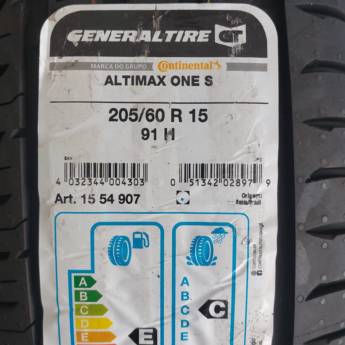 Comprar o produto de Pneu 205/60/15 para Saveiro / Cross Fox em Pneus para Carros em Bauru, SP por Solutudo