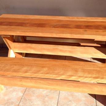 Comprar o produto de Mesa de madeira  em A Classificar em Assis, SP por Solutudo