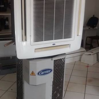 Comprar o produto de Ar condicionado Split Cassete Carrier em Split em Birigui, SP por Solutudo