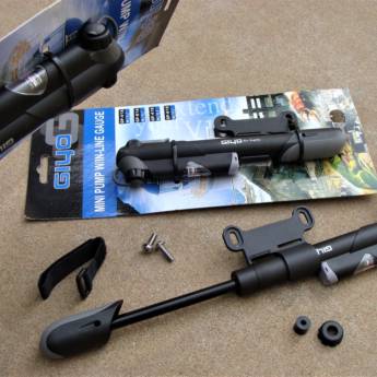 Comprar o produto de Bomba de Ar para Pneu de Bicicleta Mini com Bico Reversível com Manômetro GP41S Economy Giyo em Ferramentas em Bauru, SP por Solutudo