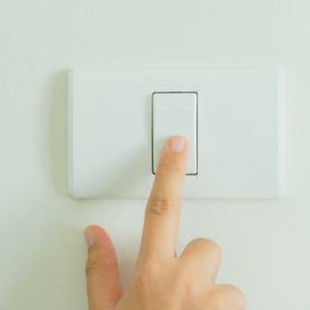 Comprar o produto de Tomadas e Interruptores em Materiais Elétricos pela empresa Carlinhos Materiais para Construção • Depósito em Atibaia em Atibaia, SP por Solutudo