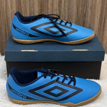 Comprar o produto de Chuteira adulta Umbro Indoor em A Classificar em Uberlândia, MG por Solutudo