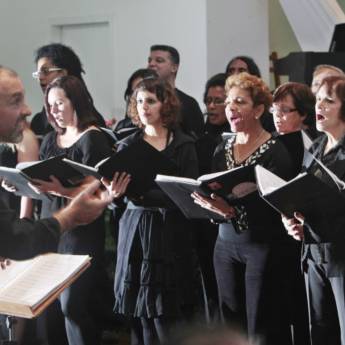 Comprar o produto de Instrutor Musical (grupos e corais) em Escolas de Música em Aracaju, SE por Solutudo