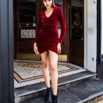 Comprar o produto de Vestido veludo molhado em Outros Tipos em Botucatu, SP por Solutudo