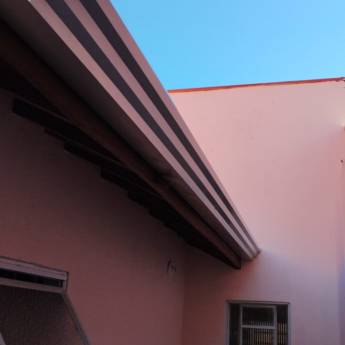 Comprar o produto de Calha de beiral sob medida com acabamento perfeito em Assis, SP em Calhas - Inox em Assis, SP por Solutudo Comprar o produto de Calha de beiral sob medida com acabamento perfeito em Assis, SP em Calhas - Inox em Assis, SP por Solutudo