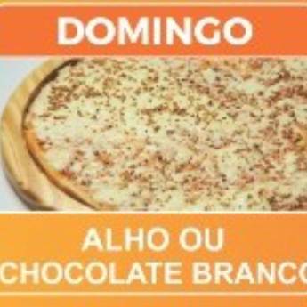 Comprar o produto de Promoção do dia (Domingo) - Pizza Grande em Pizzas em Mineiros, GO por Solutudo