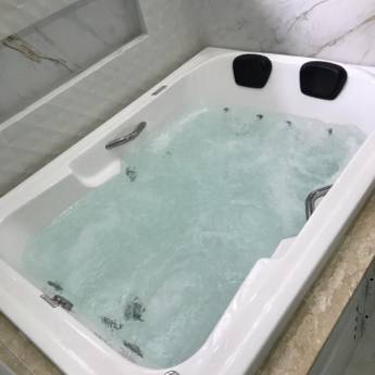 Comprar o produto de Banheira Gerbera II  em Banheiras em Colombo, PR por Solutudo