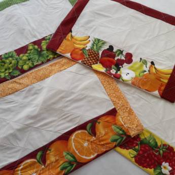 Comprar o produto de Jogos Americanos 4 peças em Mesa em Capivari, SP por Solutudo