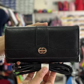 Comprar o produto de Carteira adulta em A Classificar em Uberlândia, MG por Solutudo