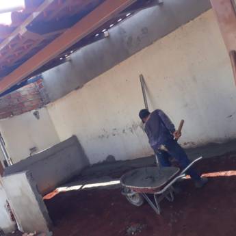 Comprar o produto de Pedreiro em goiania  em Construtores - Pedreiros em Goiânia, GO por Solutudo