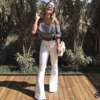 Comprar o produto de Calça Flare c/ Botões (Semelhante a essa Disponível no Tamanho: 38) em Roupas e Acessórios em Bauru, SP por Solutudo