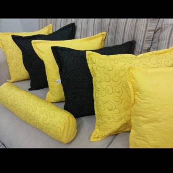 Comprar o produto de Almofada para decorar em Artigos para Casa em Capivari, SP por Solutudo