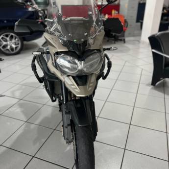 Comprar o produto de TRIUMPH TIGER 1200 DESERT EDITION em Concessionárias em Botucatu, SP por Solutudo