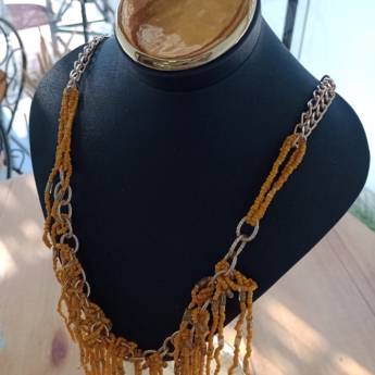 Comprar o produto de Colar miçanga laranja bijuteria -  Rp em Roupas e Acessórios em Botucatu, SP por Solutudo