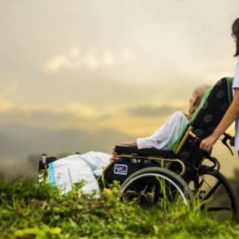 Comprar o produto de Recuperação a Saúde em Enfermeiras e Cuidadores em Botucatu, SP por Solutudo