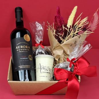 Comprar o produto de KIT PRESENTE - PURO AMOR VINHO PREMIUM em Presente na Caixa em Americana, SP por Solutudo