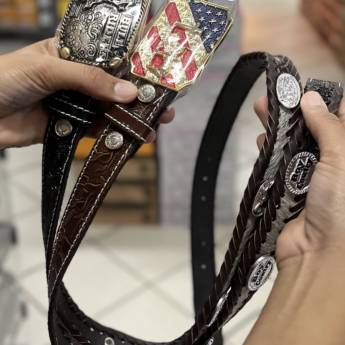 Comprar o produto de Cinto masculino infantil em A Classificar em Uberlândia, MG por Solutudo