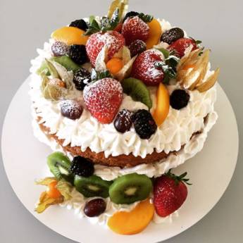 Comprar o produto de Bolo de Frutas em Bolos e Doces em Bauru, SP por Solutudo