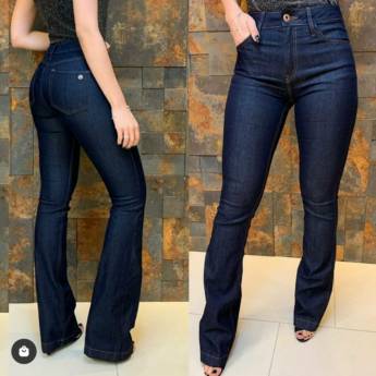 Comprar o produto de Calça Jeans Flare Lavagem Escura (Semelhante a essa Disponível no Tamanho: 44) em Roupas e Acessórios em Bauru, SP por Solutudo