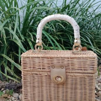 Comprar o produto de Bolsa palha baú - AcUb em Roupas e Acessórios em Botucatu, SP por Solutudo