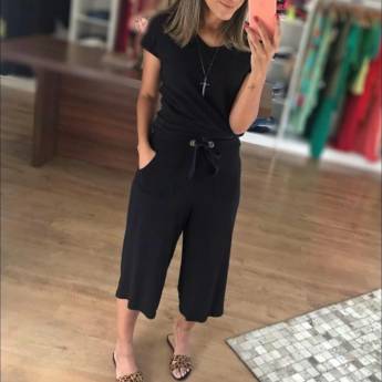 Comprar o produto de Pantacur de Malha (Semelhante a essa Disponível na Cor Azul Marinho e Tamanho: 42) em Roupas e Acessórios em Bauru, SP por Solutudo