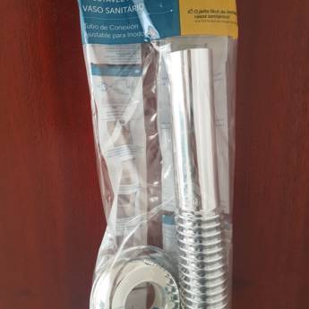 Comprar o produto de Tubo de ligacao cromado c/ spud e canopla blukit em Tubos e Conexões em Bauru, SP por Solutudo