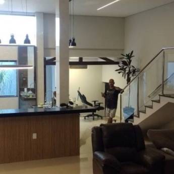 Comprar o produto de Reformas de Qualidade em Belo Horizonte – Ambientes Integrados em Carpintaria - Estruturas e Produtos de Madeira pela empresa Negretto Construtora em Belo Horizonte, MG por Solutudo